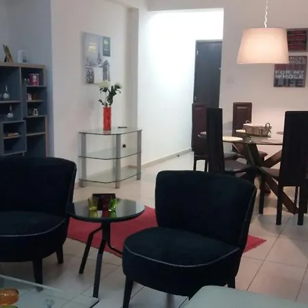 Avgoulla شقة لارنكا